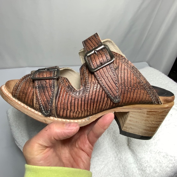 Freebird By Steven Caprice Sandals - SZ 6 - Picture 9 of 15